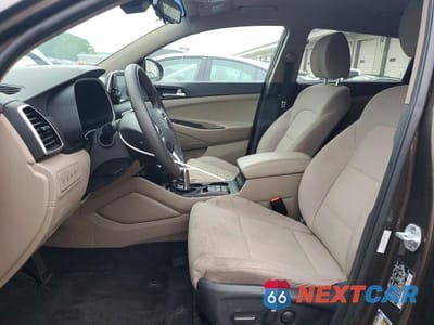 Zdjęcie 7 z 13 samochodu: 2019 HYUNDAI TUCSON VALUE VIN:KM8J33A47KU977917 - miniatura