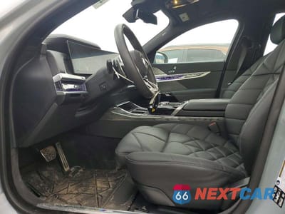Zdjęcie 7 z 12 samochodu: 2025 BMW 740 XI VIN:WBA33EH00SCV21692 - miniatura