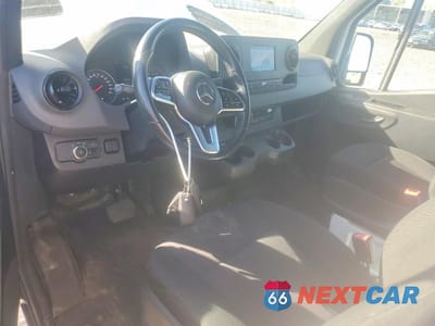 Zdjęcie 8 z 12 samochodu: 2022 MERCEDES BENZ SPRINTER 2500 VIN:W1Y4DBHY4NT104200 - miniatura