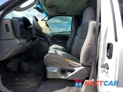 Zdjęcie 7 z 11 samochodu: 2006 FORD F250 SUPER DUTY VIN:1FTSX21P16EA85373 - miniatura