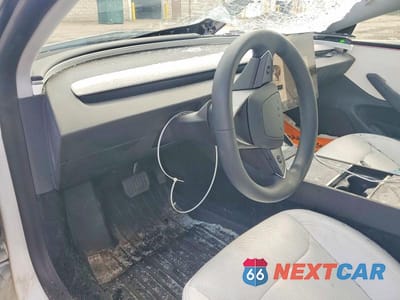 Zdjęcie 8 z 12 samochodu: 2025 TESLA MODEL 3 VIN:5YJ3E1EA4SF943163 - miniatura