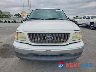 Piąte zdjęcie samochodu w środku: 2003 FORD F150 VIN:1FTRX17213NA22256 - miniatura