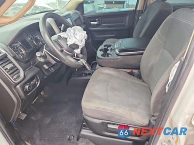 Zdjęcie 7 z 12 samochodu: 2019 RAM 2500 TRADESMAN VIN:3C6UR5CL6KG649043 - miniatura