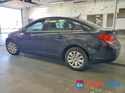 Drugie zdjęcie samochodu z przodu: 2011 CHEVROLET CRUZE LS VIN:1G1PC5SH8B7308347 - miniatura