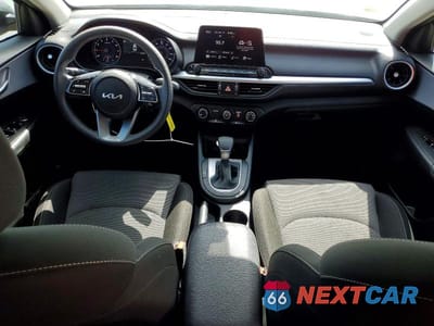 Zdjęcie 8 z 13 samochodu: 2024 KIA FORTE LXS VIN:3KPF24ADXRE721833 - miniatura
