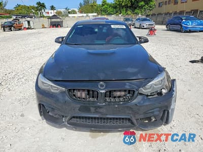 Piąte zdjęcie samochodu w środku: 2018 BMW M4 VIN:WBS4Y9C56JAC87857 - miniatura