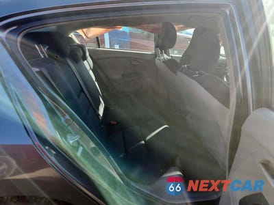Zdjęcie 10 z 12 samochodu: 2010 HONDA INSIGHT LX VIN:JHMZE2H58AS011174 - miniatura