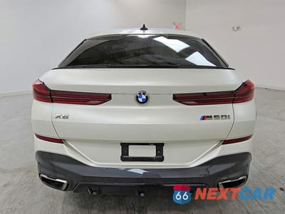 Zdjęcie 6 z 13 samochodu: 2021 BMW X6 M50I VIN:5UXCY8C04M9E21187 - miniatura