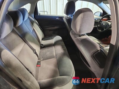 Zdjęcie 10 z 11 samochodu: 2010 CHEVROLET IMPALA LT VIN:2G1WB5EN1A1140658 - miniatura