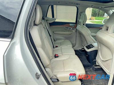 Zdjęcie 6 z 10 samochodu: 2016 VOLVO XC90 T6 VIN:YV4A22PKXG1042940 - miniatura