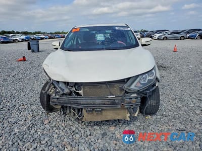 Piąte zdjęcie samochodu w środku: 2017 NISSAN ROGUE SPORT S VIN:JN1BJ1CR6HW103943 - miniatura