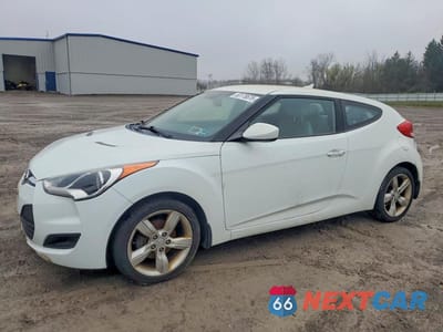 2013 HYUNDAI VELOSTER BASE KMHTC6AD2DU090660 - główne zdjęcie licytacji z USA - miniatura
