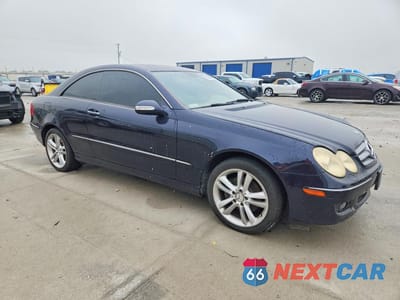 Czwarte zdjęcie samochodu z boku: 2007 MERCEDES-BENZ CLK 350 VIN:WDBTJ56H67F224013 - miniatura