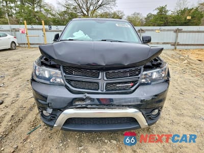 Piąte zdjęcie samochodu w środku: 2018 DODGE JOURNEY CROSSROAD VIN:3C4PDCGB9JT305660 - miniatura
