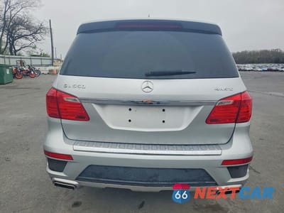 Zdjęcie 6 z 13 samochodu: 2016 MERCEDES-BENZ GL 550 4MATIC VIN:4JGDF7DE8GA648667 - miniatura