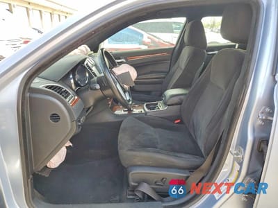 Zdjęcie 7 z 13 samochodu: 2012 CHRYSLER 300 VIN:2C3CCAAGXCH166147 - miniatura