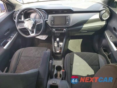 Zdjęcie 8 z 12 samochodu: 2019 NISSAN KICKS SV VIN:3N1CP5CU5KL503522 - miniatura