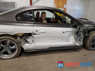 Zdjęcie 10 z 12 samochodu: 1996 FORD MUSTANG COBRA VIN:1FALP47V4TF144529 - miniatura