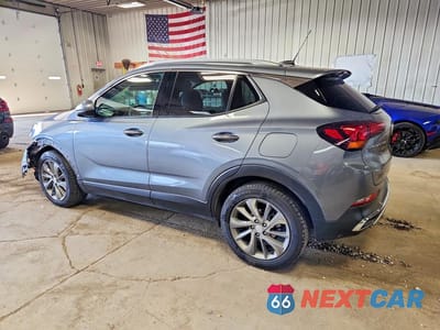 Drugie zdjęcie samochodu z przodu: 2022 BUICK ENCORE GX ESSENCE VIN:KL4MMFSL3NB076043 - miniatura