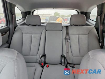 Zdjęcie 10 z 12 samochodu: 2010 HYUNDAI SANTA FE GLS VIN:5NMSG3AB8AH402162 - miniatura