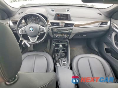 Zdjęcie 8 z 12 samochodu: 2016 BMW X1 XDRIVE28I VIN:WBXHT3C39G5E56356 - miniatura