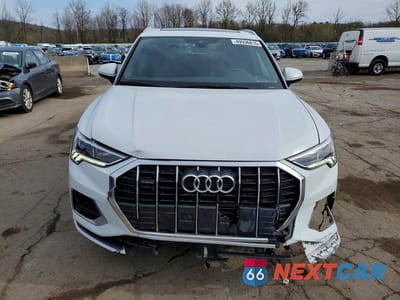 Piąte zdjęcie samochodu w środku: 2019 AUDI Q3 PREMIUM PLUS VIN:WA1BECF30K1083353 - miniatura