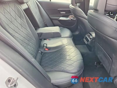 Zdjęcie 10 z 13 samochodu: 2024 MERCEDES-BENZ E 450 4MATIC VIN:W1KLF6BB9RA044475 - miniatura