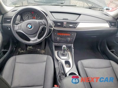 Zdjęcie 8 z 12 samochodu: 2015 BMW X1 XDRIVE28I VIN:WBAVL1C50FVY25636 - miniatura