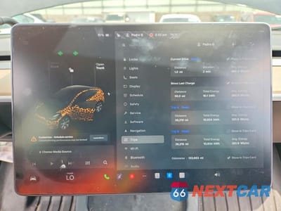 Zdjęcie 9 z 13 samochodu: 2021 TESLA MODEL Y VIN:5YJYGAEE4MF113143 - miniatura
