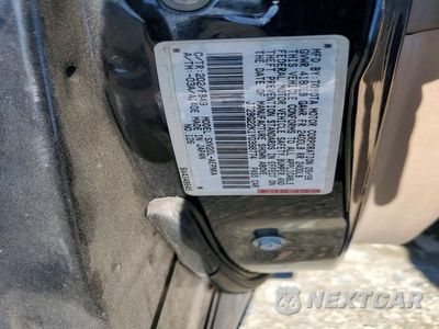 Zdjęcie 23 z 24 samochodu: 2000 TOYOTA CAMRY LE VIN:JT2BG22K1Y0398774 - miniatura