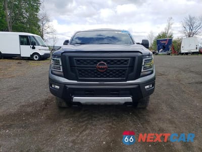 Piąte zdjęcie samochodu w środku: 2023 NISSAN TITAN XD SV VIN:1N6AA1FB9PN114590 - miniatura