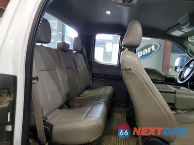 Zdjęcie 10 z 12 samochodu: 2017 FORD F350 SUPER DUTY VIN:1FT7X3B67HEC71889 - miniatura