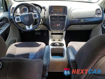 Zdjęcie 8 z 14 samochodu: 2011 DODGE GRAND CARAVAN CREW VIN:2D4RN5DGXBR661379 - miniatura