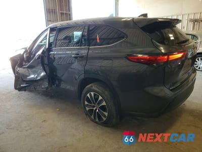 Drugie zdjęcie samochodu z przodu: 2020 TOYOTA HIGHLANDER XLE VIN:5TDGZRBH7LS509788 - miniatura