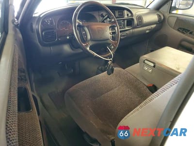 Zdjęcie 8 z 12 samochodu: 2002 DODGE RAM 2500 VIN:3B7KF26Z72M229204 - miniatura