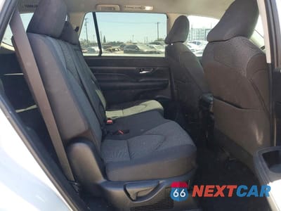 Zdjęcie 11 z 13 samochodu: 2025 TOYOTA GRAND HIGHLANDER HYBRID LE VIN:5TDACAB5XSS042332 - miniatura