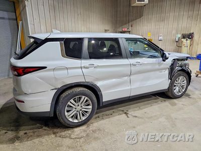 Trzecie zdjęcie samochodu z tyłu: 2024 MITSUBISHI OUTLANDER ES VIN:JA4J4UA81RZ029580 - miniatura