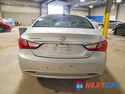 Zdjęcie 6 z 12 samochodu: 2013 HYUNDAI SONATA LIMITED VIN:5NPEC4AC4DH698456 - miniatura