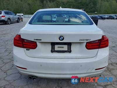 Zdjęcie 6 z 12 samochodu: 2015 BMW 328 XI VIN:WBA3B3G52FNR89034 - miniatura