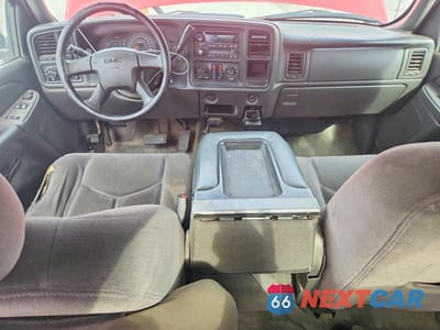 Zdjęcie 8 z 12 samochodu: 2005 GMC NEW SIERRA K1500 VIN:2GTEK19BX51245975 - miniatura
