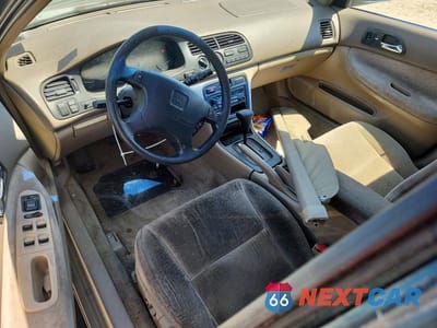 Zdjęcie 8 z 12 samochodu: 1997 HONDA ACCORD EX VIN:1HGCE1894VA001260 - miniatura