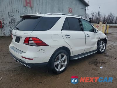Trzecie zdjęcie samochodu z tyłu: 2018 MERCEDES-BENZ GLE 350 4MATIC VIN:4JGDA5HB1JB116861 - miniatura