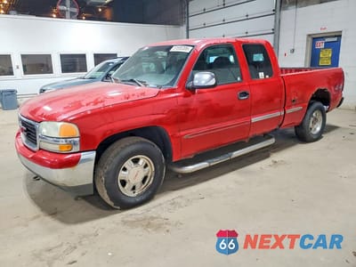2002 GMC NEW SIERRA K1500 2GTEK19V521340286 - główne zdjęcie licytacji z USA - miniatura