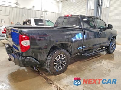 Trzecie zdjęcie samochodu z tyłu: 2016 TOYOTA TUNDRA DOUBLE CAB LIMITED VIN:5TFBW5F11GX521363 - miniatura