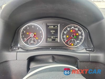 Zdjęcie 9 z 13 samochodu: 2016 VOLKSWAGEN TIGUAN S VIN:WVGAV7AX1GW612981 - miniatura