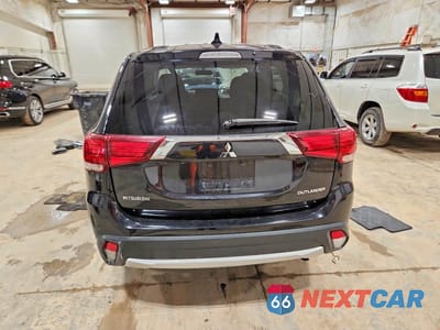 Zdjęcie 6 z 14 samochodu: 2017 MITSUBISHI OUTLANDER ES VIN:JA4AD2A30HZ042988 - miniatura
