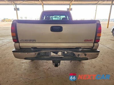 Zdjęcie 6 z 12 samochodu: 2004 GMC SIERRA VIN:1GTHC29U24E387428 - miniatura