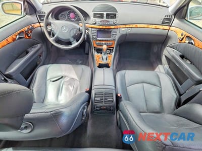 Zdjęcie 8 z 12 samochodu: 2004 MERCEDES-BENZ E 500 VIN:WDBUF70J64A431443 - miniatura