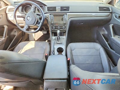 Zdjęcie 8 z 12 samochodu: 2018 VOLKSWAGEN PASSAT VIN:1VWBA7A34JC018084 - miniatura