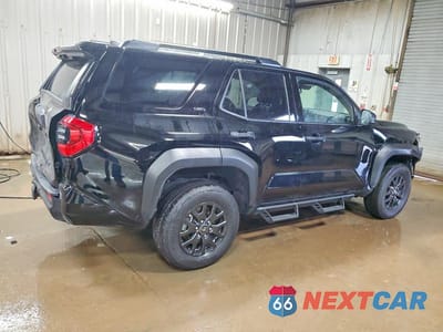 Trzecie zdjęcie samochodu z tyłu: 2026 TOYOTA 4RUNNER SR5 VIN:JTEVA5BR8T5079609 - miniatura
